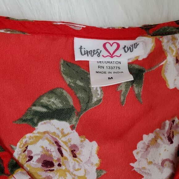 TIMES TWO red floral tunic top size M - Picture 4 of 6